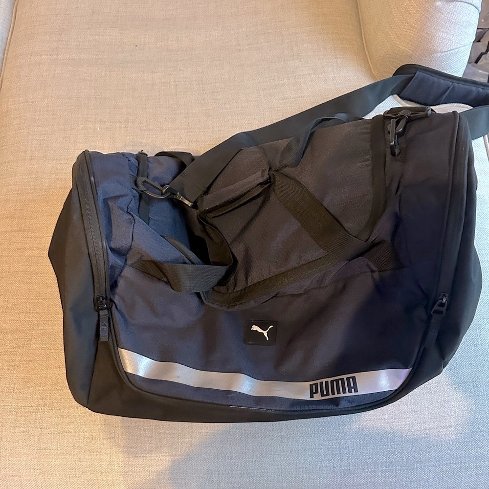 Last Chance before donating! Puma Duffle Bag - Picture 2 of 3